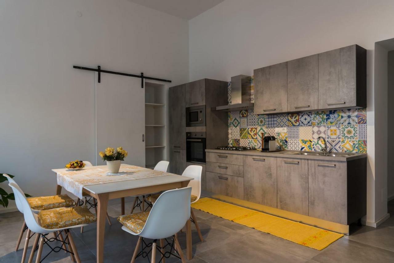 Nonna Vittoria Apartment Σαλέρνο Εξωτερικό φωτογραφία