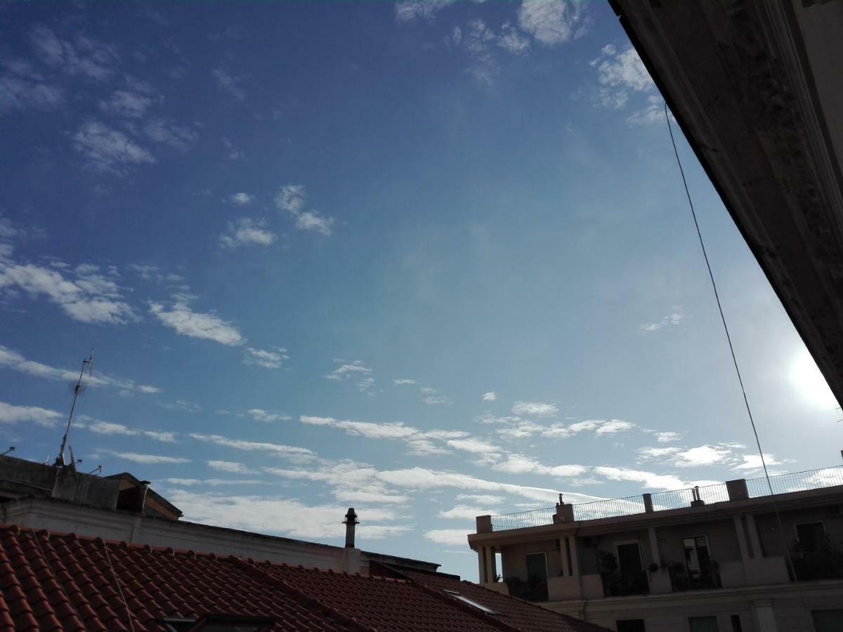 Nonna Vittoria Apartment Σαλέρνο Εξωτερικό φωτογραφία